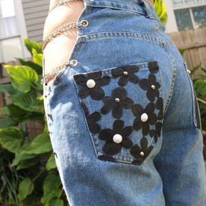 Cut Out Chain Jeans